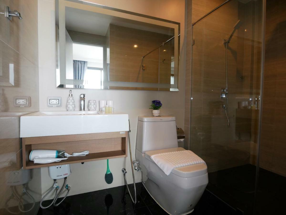 Aeras - The Ultimate Beachfront Experience Bãi biển Jomtien Ngoại thất bức ảnh