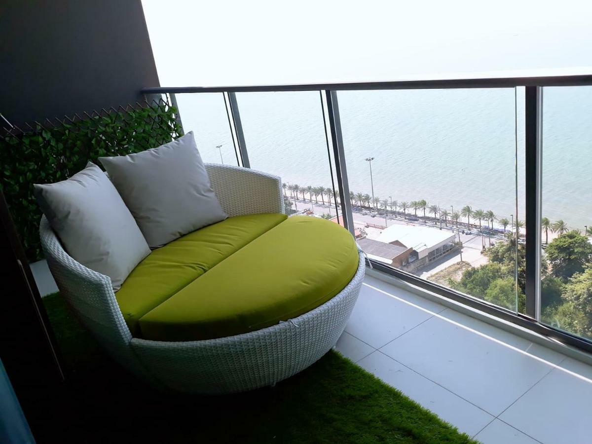 Aeras - The Ultimate Beachfront Experience Bãi biển Jomtien Ngoại thất bức ảnh