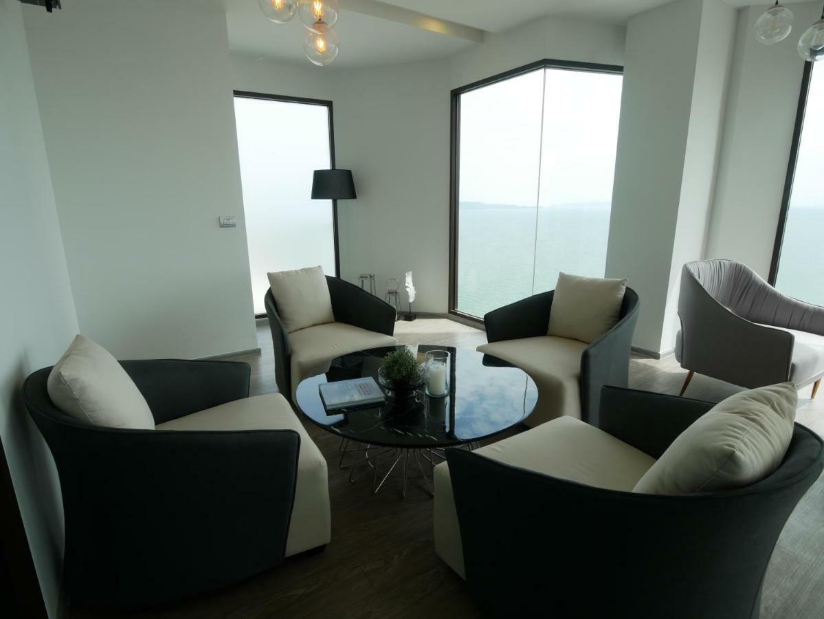 Aeras - The Ultimate Beachfront Experience Bãi biển Jomtien Ngoại thất bức ảnh